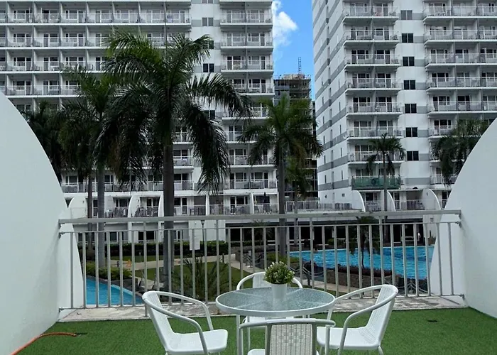 Spacious Pool View At Mall Of 100mb Netflix *