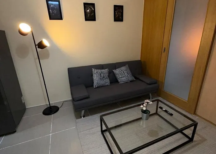 Spacious Pool View At Mall Of 100mb Netflix 公寓 *