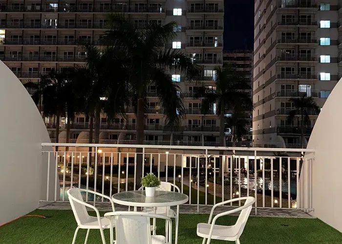 Spacious Pool View At Mall Of 100mb Netflix *